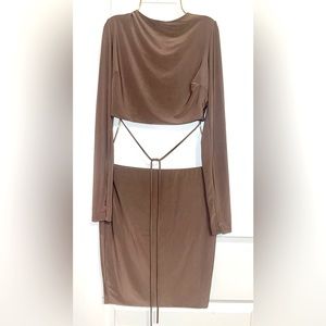 Very cute cocktail two piece.